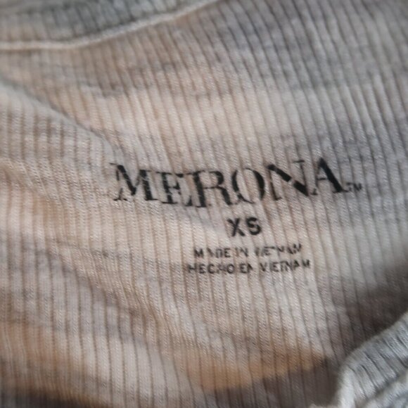 Merona Women's Gray White Striped Tank Size XS - Picture 2 of 6